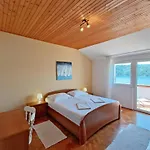Apartamento By The Sea Kampor, Rab - 15310