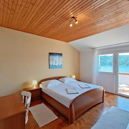 Apartment By The Sea Kampor, Rab - 15310