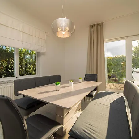By The Sea Kampor - Rab - 15310 *