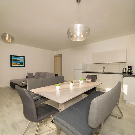 By The Sea Kampor, Rab - 15310 Apartman