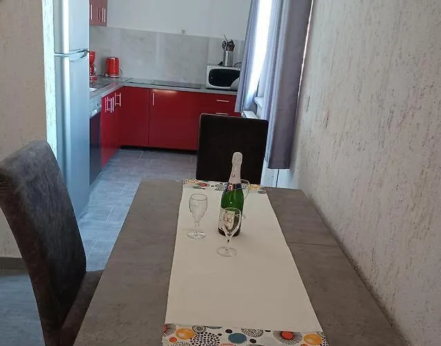 Appartement By The Sea Kampor, Rab - 15310